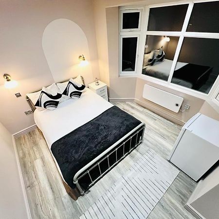 London Crescent House Top Location Ensuites Rooms Great Value Eksteriør bilde