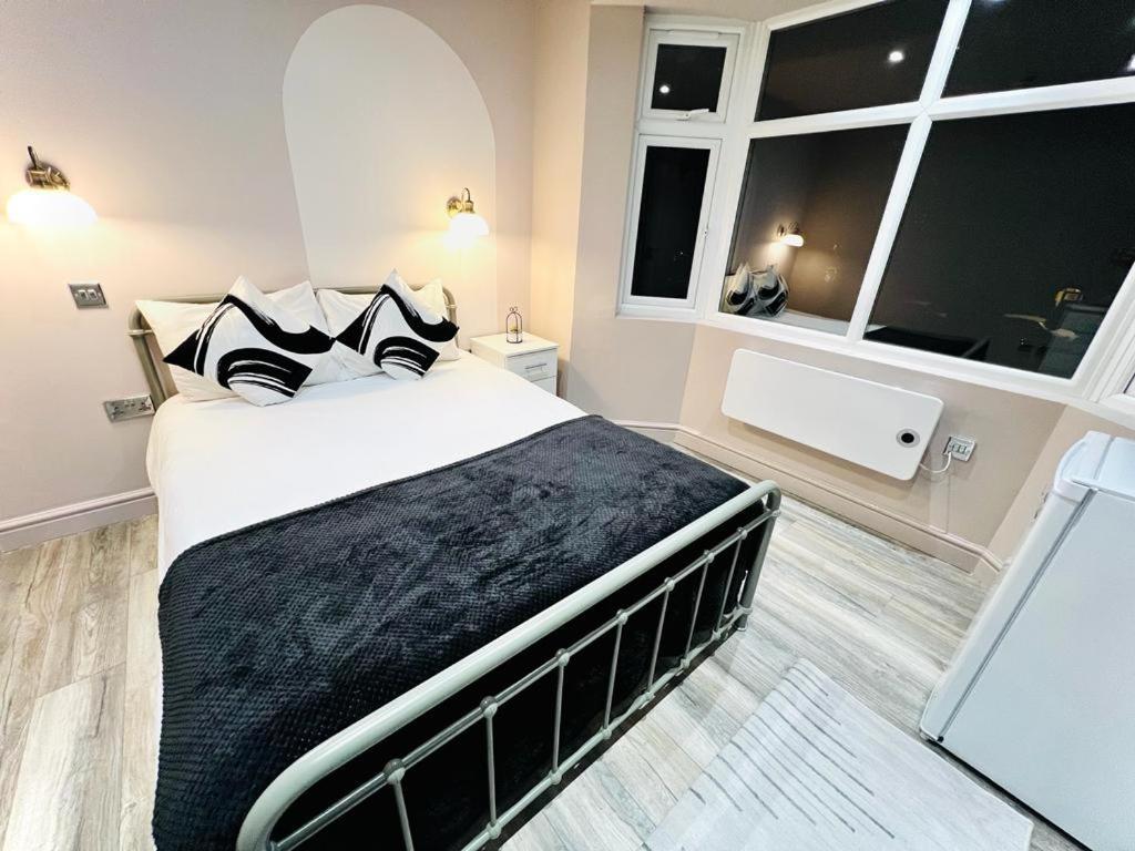 London Crescent House Top Location Ensuites Rooms Great Value Eksteriør bilde