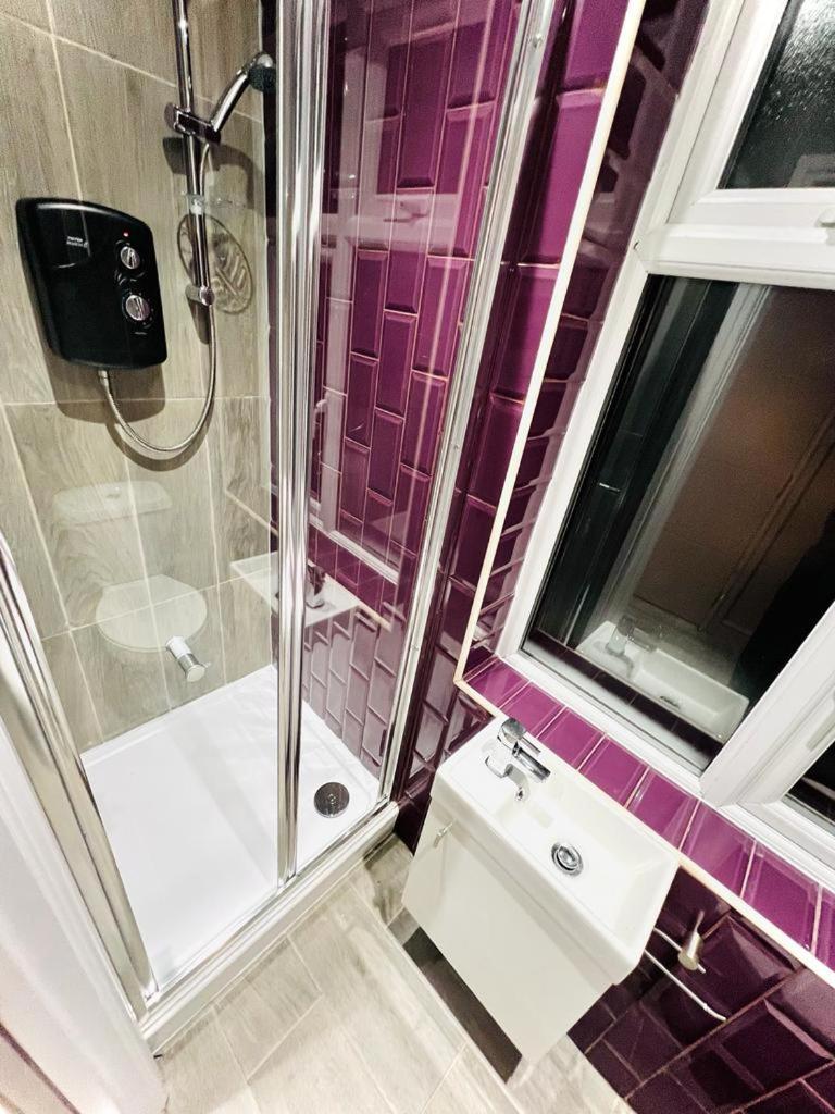 London Crescent House Top Location Ensuites Rooms Great Value Eksteriør bilde